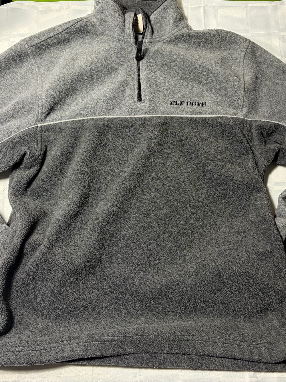 Vintage Old Navy Men's Two-Tone Grey Half-Zip Fleece